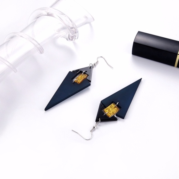 SOLD OUT - Picture 4 of 8